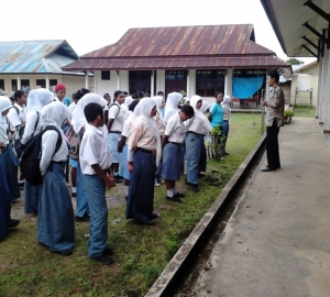 M.Sugiono SM3T Raja Ampat (10) (FILEminimizer)