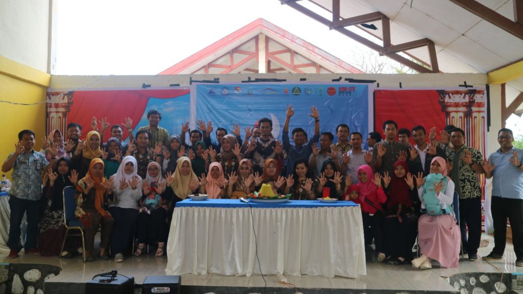 Peringati HUT Ke-8 SM-3T Guru Garis Depan dan Yayasan Masyarakat SM-3T Gelar Kegiatan bertajuk “Pengabdian Menginspirasi” di Kabupaten Jeneponto