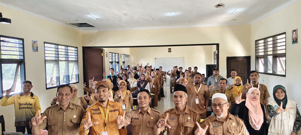 Yayasan Masyarakat SM-3T Institute Perkuat Kompetensi Literasi Guru di Lombok Tengah